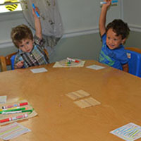 Spiele zum namen kennenlernen kindergarten
