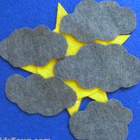 Eine kleine Regenwolke – Filztafel-Geschichte Eine kleine Regenwolke – Filztafel-Geschichte