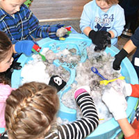 Schnee – Spielen und Entdecken Kinder