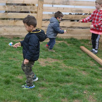 Ostereier-Rennen - Spiel fur Kinder Kindergarten und Kita