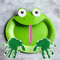 Frosch basteln mit Papierteller
