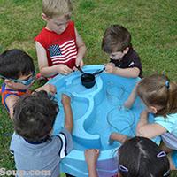 Wasser messen - Aktivitat fur Kinder in der Vorschule Wasser messen - Aktivitat fur Kinder in der Vorschule