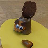 Eierkarton-Eichhörnchen basteln Eierkarton-Eichhörnchen